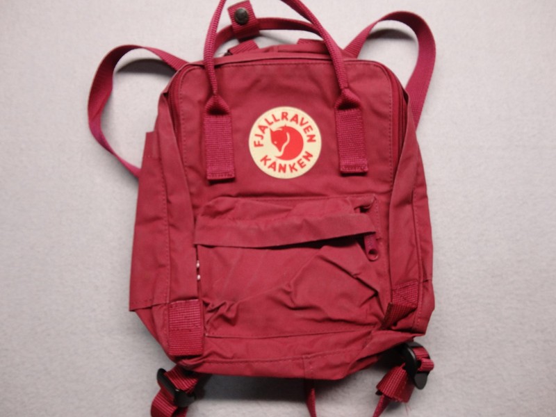 Fjallraven Red 13″ Kanken Mini Backpack Soft Case Adjustable Straps Girls Bag