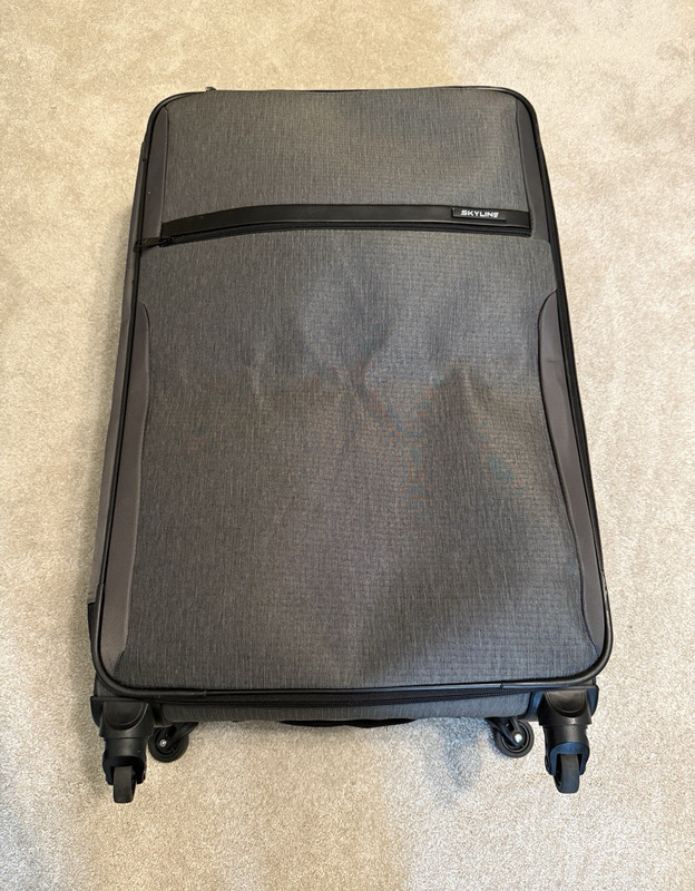 Skyline Softside Large Spinner Suitcase | Grey & Black