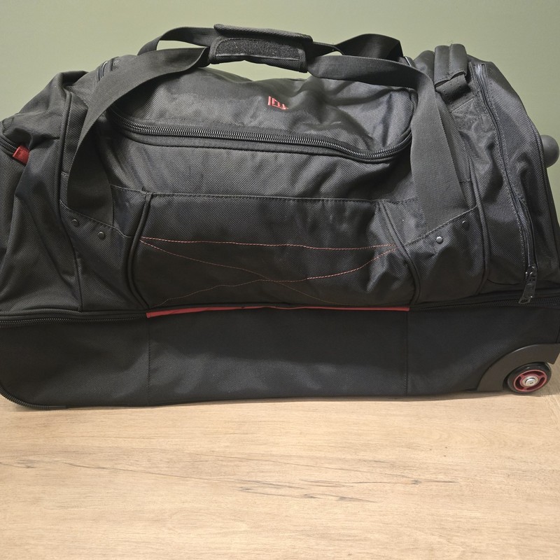 Ful Rig 30″ Split Level Gray Red Rolling Duffle Travel Bag Luggage Suitcase