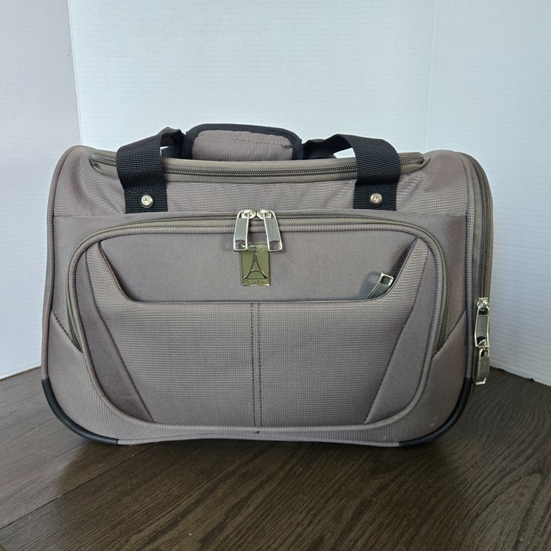Travelpro Maxlite 5 Softside Weekender Bag Taupe Grey