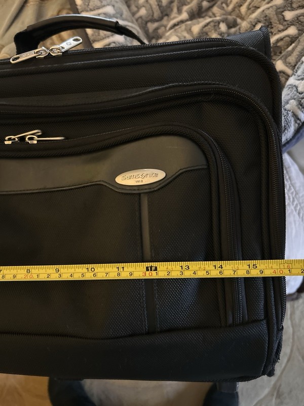 Samsonite Computer Travel Bag Wheels Adjustable Handle Black Excellent Condit gallery