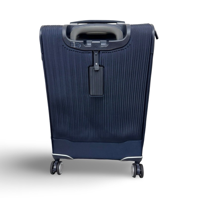 Samsonite Silhouette 18 Softside Medium Carry-on Spinner - Deep Navy (Preowned) gallery
