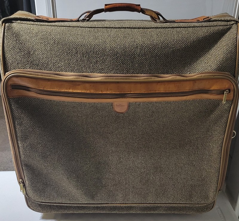 Vintage Hartman Tweed Garment Bag Suitcase 26″x25″x10″ With Wheels *READ*