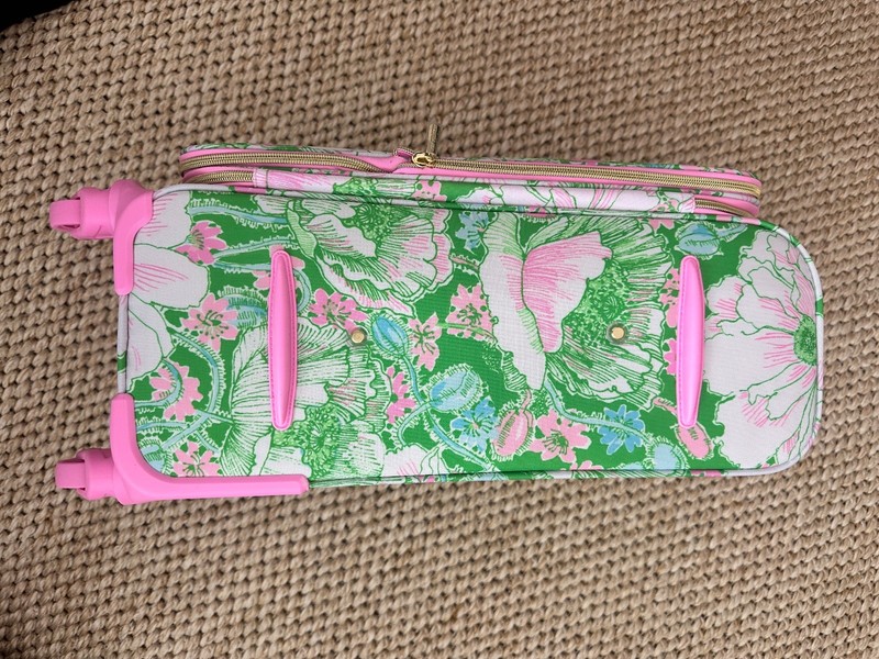 Lilly Pulitzer Carry On Rolling Luggage Putting Green Poppyland - NEW IN THE BOX gallery
