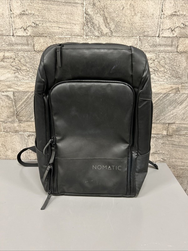Nomatic Travel Pack 20L, Expands to 30L- Laptop Sleeve, RFID Safe Black