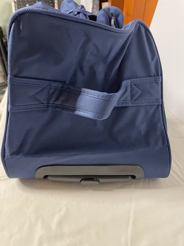 First Class Blue Rolling Duffle Bag Polyester Telescopic Handle Wheels 26" gallery