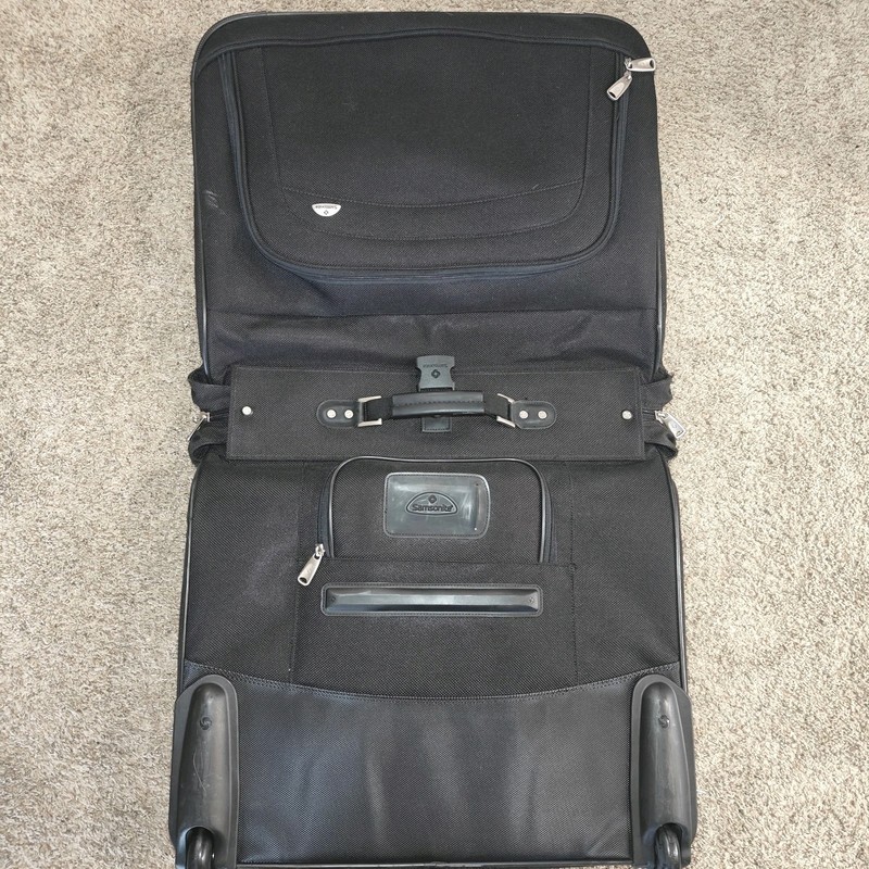 Samsonite Black Suitcase Handle Wheels Rolling Softshell 24" Garment Bag Luggage gallery