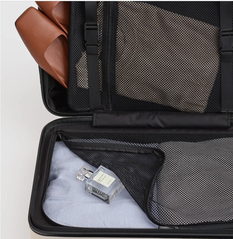 Check-In Hard Shell Suitcase - 27" gallery