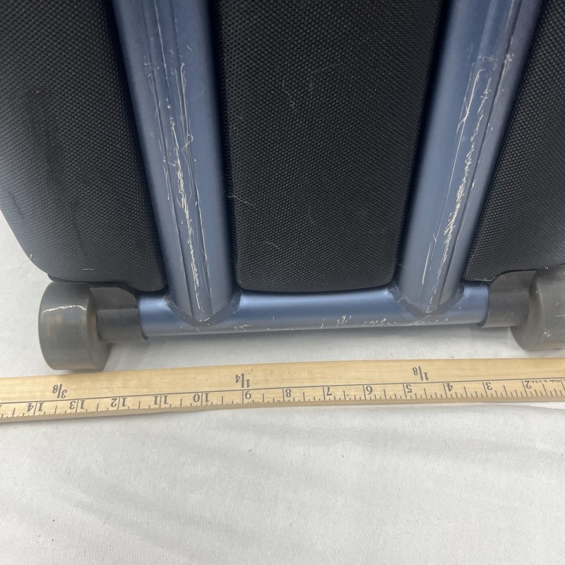 Excellent Condition Expandable Timbuk2 22” Co-Pilot Rolling Carry on suitcase gallery