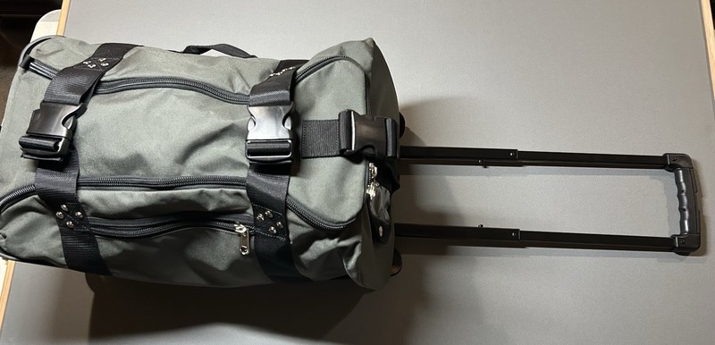 Club Glove Mini Rolling Duffle III 22″ Brand New