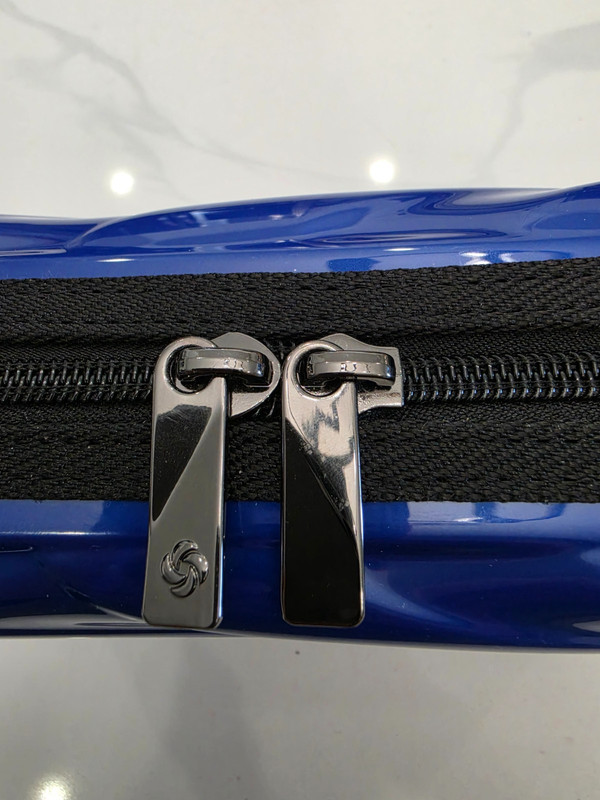 Samsonite ANA First Class Amenity Kit Hard Shell Case Travel Bag Blue w/ content gallery
