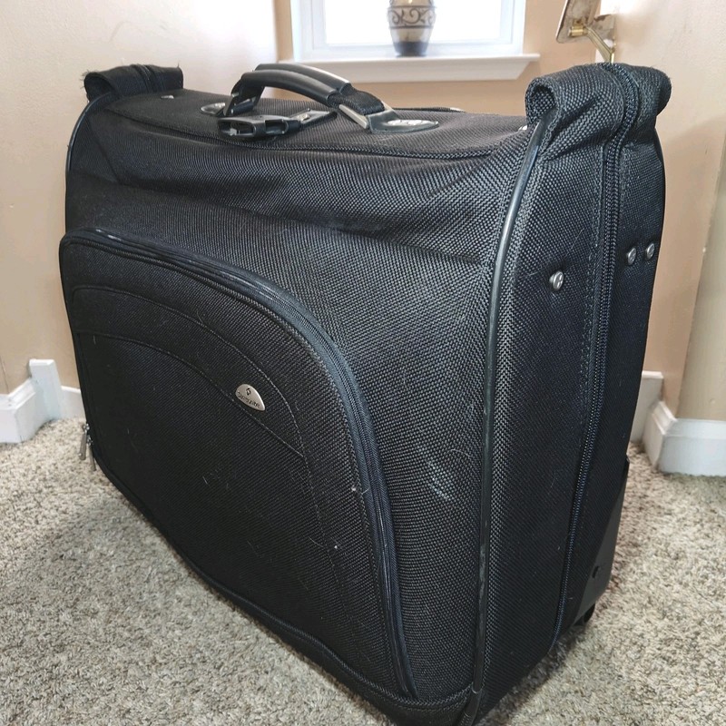 Samsonite Black Suitcase Handle Wheels Rolling Softshell 24" Garment Bag Luggage gallery
