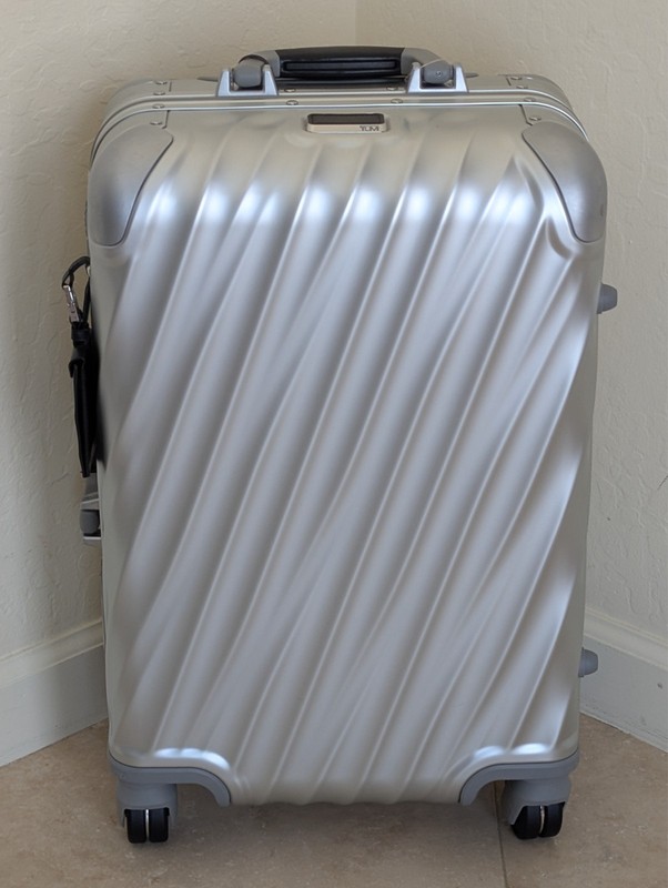 TUMI 19 Degree Aluminum 22″ International Carry-On Case, Silver