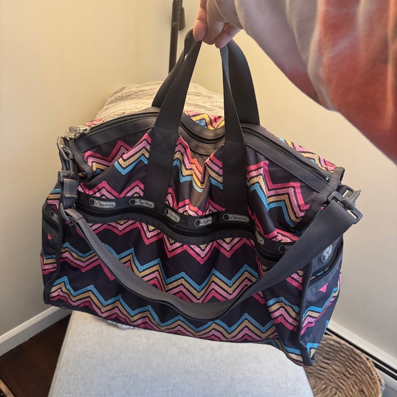 LeSportsac Weekender Duffle Bag Matching Pouch Multicolor Chevron Zigzag Nylon gallery
