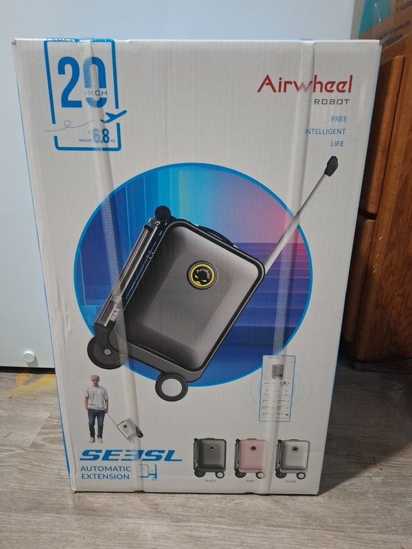 Airwheel SE3SL Smart Riding Electric Suitcase | Apple Find My | Black | NWT