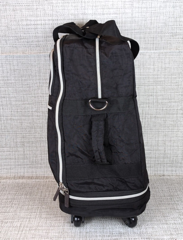 Biaggi Zipsak 22" Foldable Spinner Carry On Luggage Black NW0T gallery