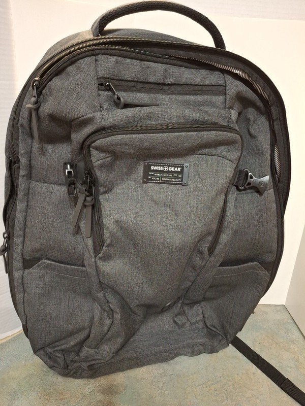 SWISSGEAR NEW Travel Backpack Gray Laptop Clamshell Organizer WTRA-14-JH-3106