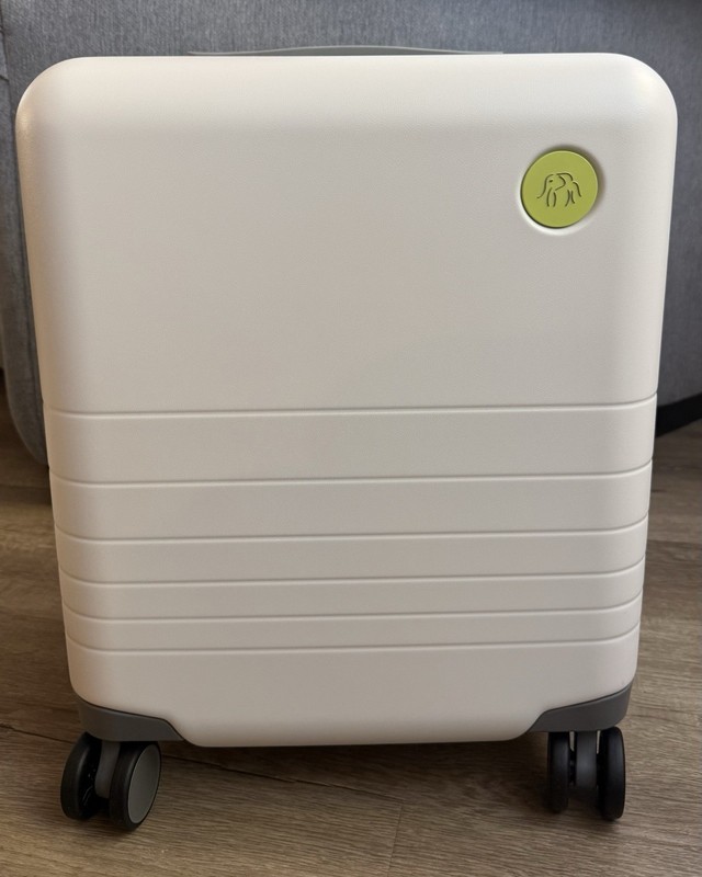 New Drunk Elephant – Trunk 4.0 Monos Mini Luggage Carry On Suitcase White