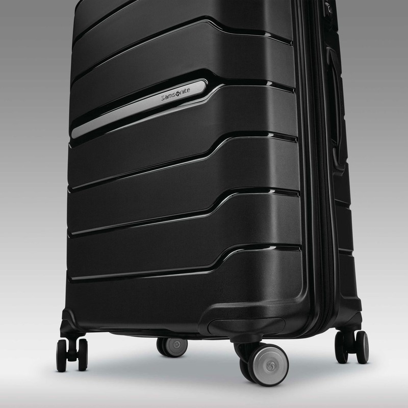 Samsonite Freeform 28'' Large Spinner Luggage Suitcase - 10 Year Warranty gallery