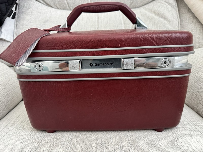 Samsonite Profile II Burgandy Hard Train Makeup Case Cosmetic Tray Mirror NO KEY