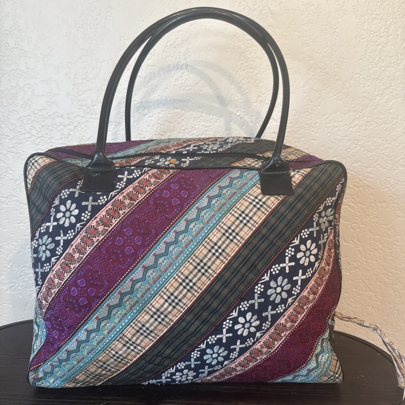 World According to Jess Patchwork Weekender Duffle Bag Travel Bag 18x12x8 NWOT