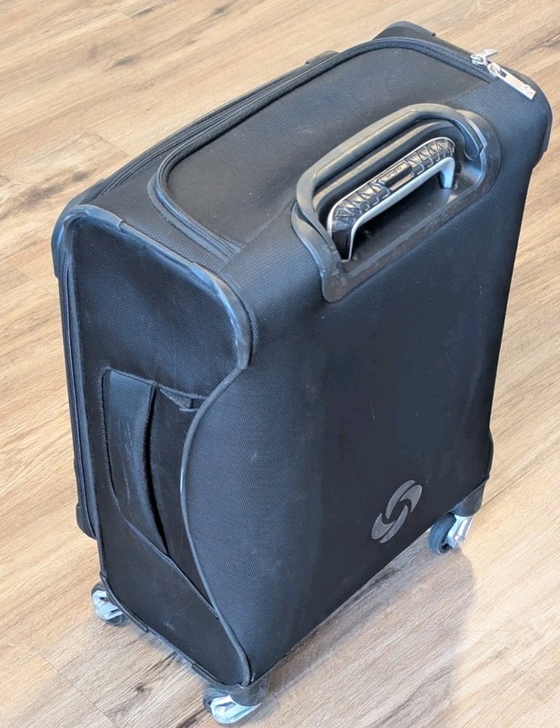 Samsonite Solyte 20 Inch Softside Spinner Carry On Black Luggage Bag Rolling gallery