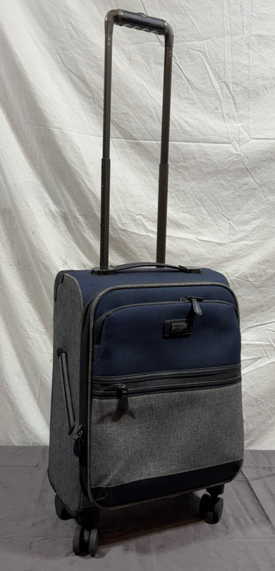 Ted Baker London Brunswick Collection Small Spinner Carry-On Blue/Gray GREAT