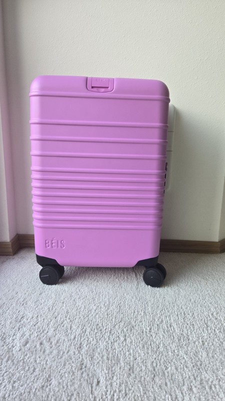Beis The 22-Inch Expandable Carry-On Roller in Berry, NEW, Matte