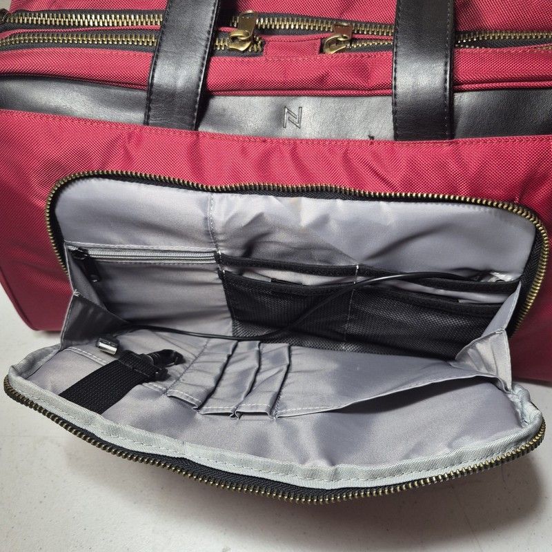 Nomad Lane Bento Bag Jet Set Personal Item Carry On Weekend Travel Duffle Red gallery