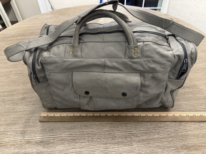 Vintage Gray Leather Duffle Bag Overhead Travel 21” Ideal zip Patchwork Inside