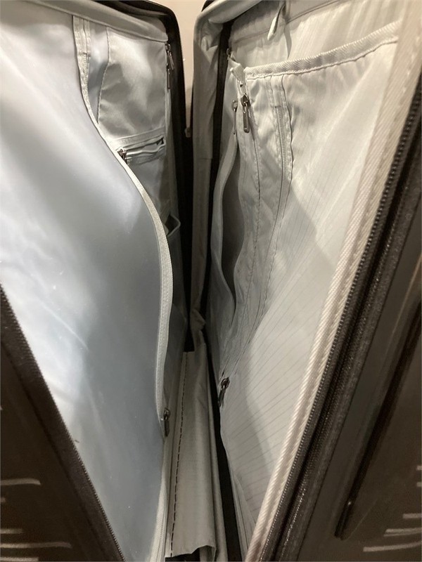 Samsonite Elevation Plus Medium Luggage Spinner Tsa Airtag Black gallery