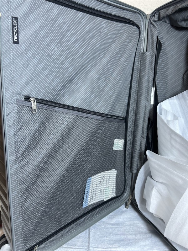 Samsonite Spin Tech 6 31" Check-in Spinner Suitcase Luggage gallery