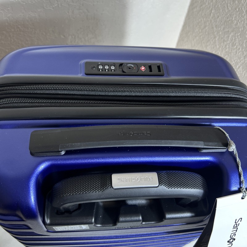 Samsonite Spin Tech 6 Small 20" Expandable Carry-On Spinner Luggage Sapphire Blu gallery