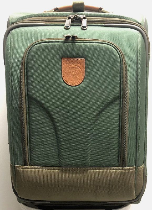 CABELAS ALASKAN GUIDE OLIVE GREEN NYLON ROLLING LUGGAGE UPRIGHT WHEELS 22″ X 14″