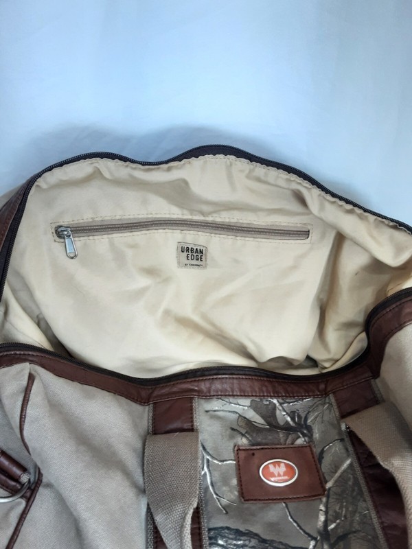 Whataburger Urban Edge Canvas Camouflage Travel Duffle Bag- NEW - D45 gallery