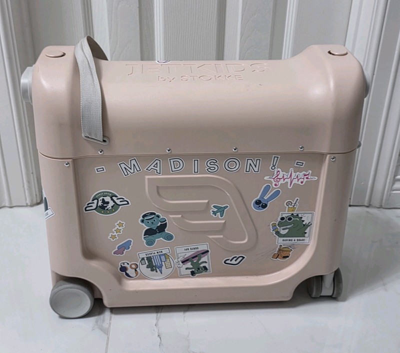 JetKids by Stokke BedBox Ride-On Suitcase – Pink Lemonade (534503)