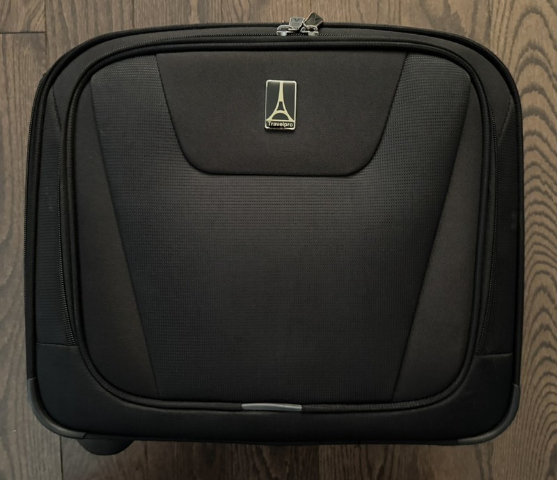 Travelpro Maxlite 4 Softside Lightweight Rolling Underseat Tote Upright 2 Wheel