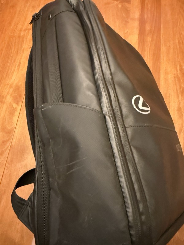 Nomatic Standard Backpack Expandable 20-24L Black Travel Work Bag gallery