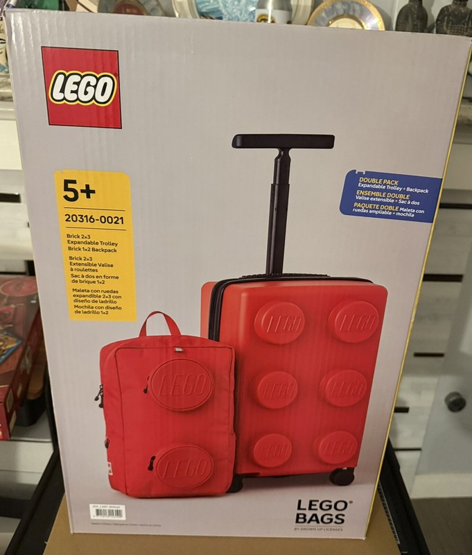 Lego Carry-On Set Expandable Trolley TSA Lock With matching Lego Red Backpack