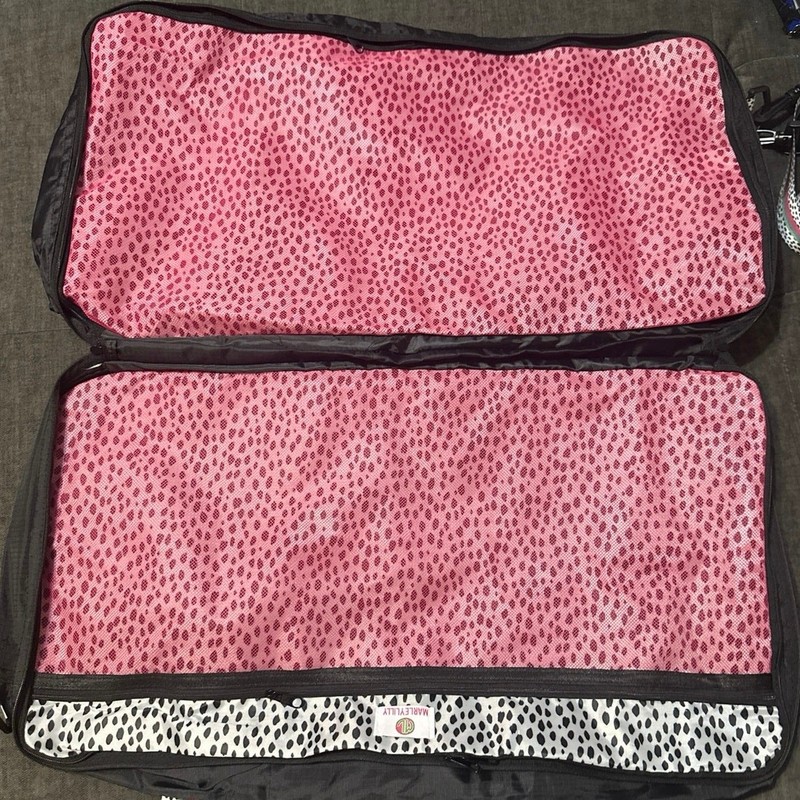 MarleyLilly Packable Monogrammed Weekender Bag 23” x 12.5” x 10” gallery