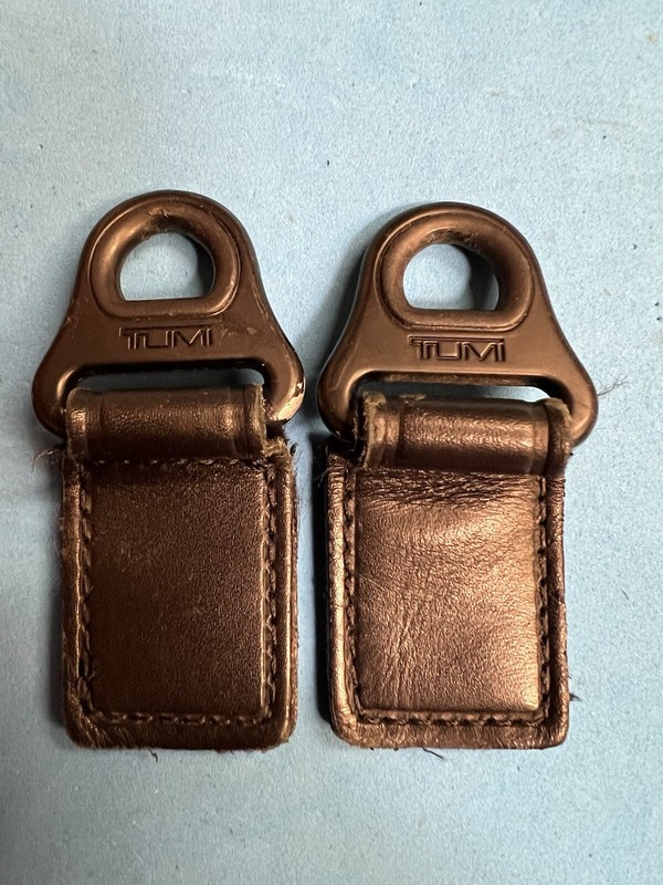 2x Genuine TUMI Black Leather Pads & Metal Loops Keepers 1.5” x 3”