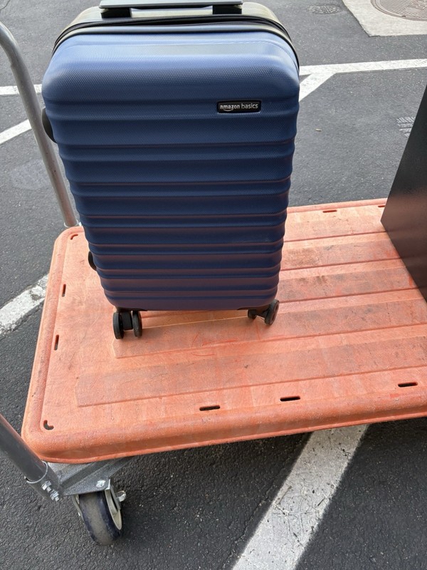 Amazon Basics Hard Shell Carry On Spinner Suitcase Luggage, 22", Navy Blue NEW gallery