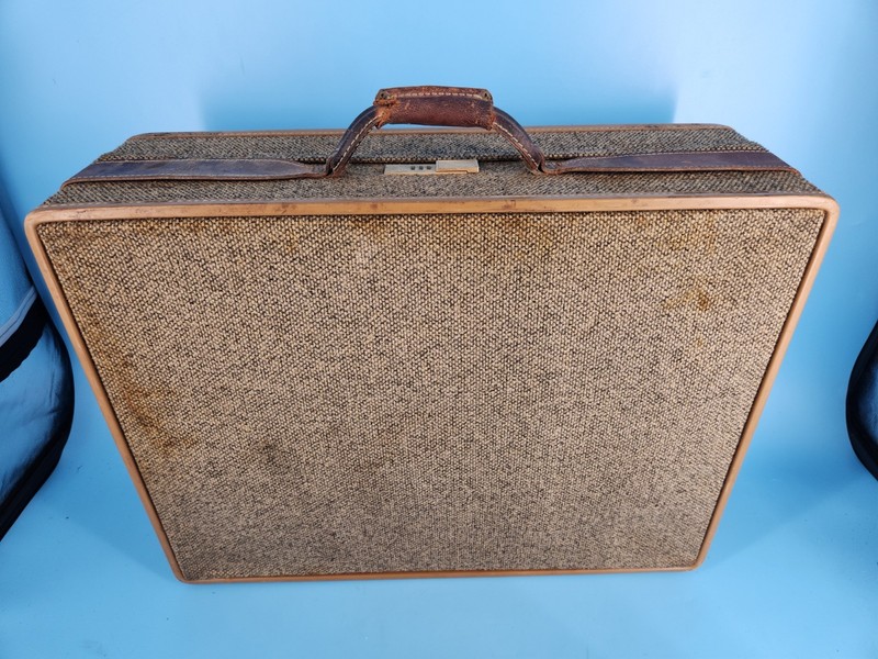 Vintage Hartmann Large 25in x 20in Classic Leather Belted Tweed Luggage Suitcase