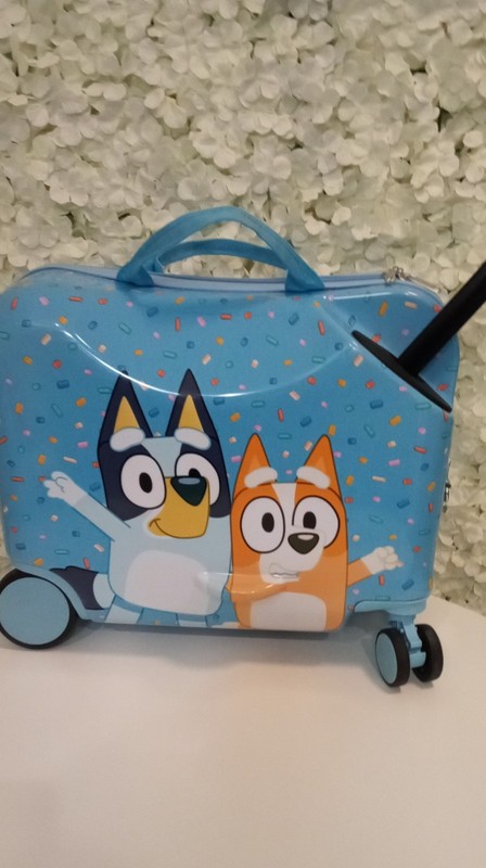 Bluey Ride-On Kids Luggage gallery