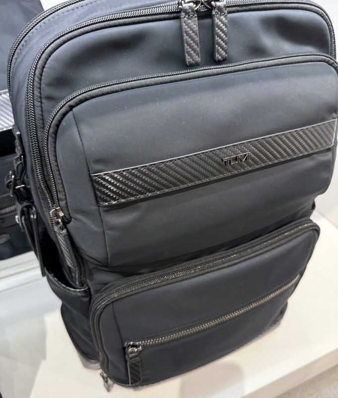 NEW Tumi LINKS Smooth Polyester 17.75” Laptop Backpack – BLACK & CARBON FIBER