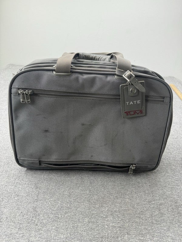 Tumi Alpha Silver Ballistic Nylon Duffle Bag travel bussines 22154S4