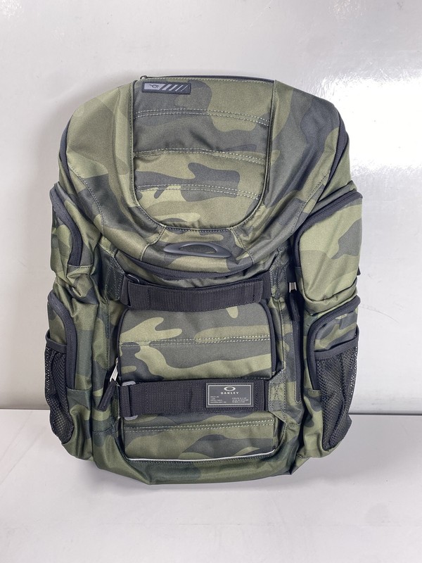 Oakley Enduro 2.0 30L Backpack – Core Camo