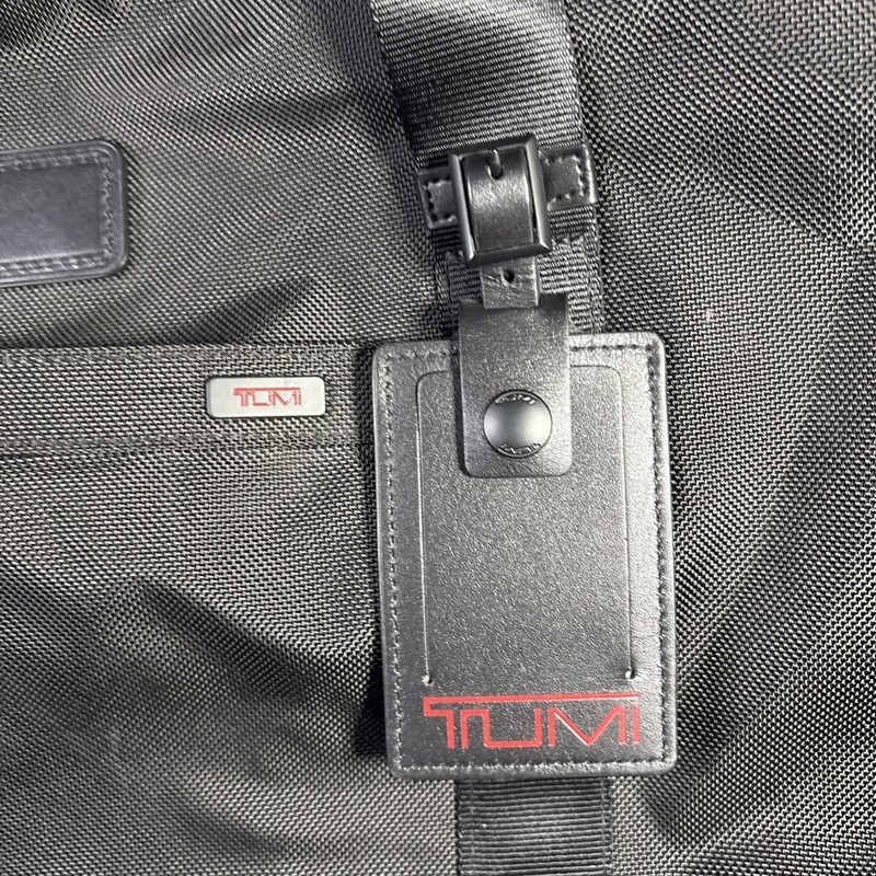 Tumi Weekender Soft Case Black Duffle Bag Unisex Adult Solid Pattern gallery