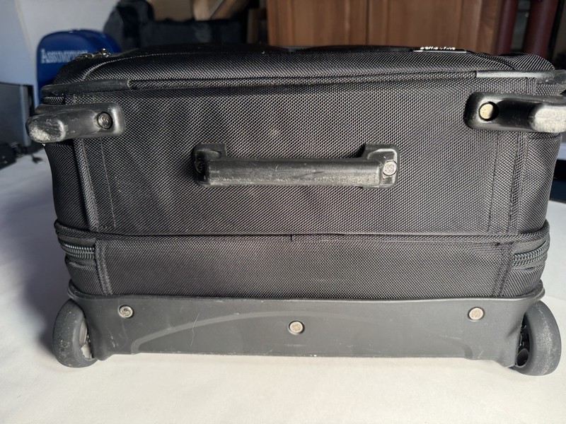 Samsonite Classic 2-Wheel Polyester Business Case With 15.6” Laptop Pocket Black gallery