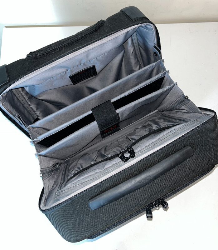 Tumi - Compact 4 Wheeled Brief - Alpha 2 - Nylon - 982941041 26624D2 gallery